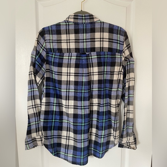 Women’s American Eagle plaid shirt - Picture 2 of 3